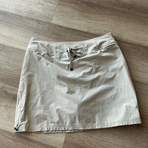 Green Tea tan skort large